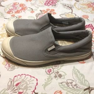Men’s Keen slip on shoes